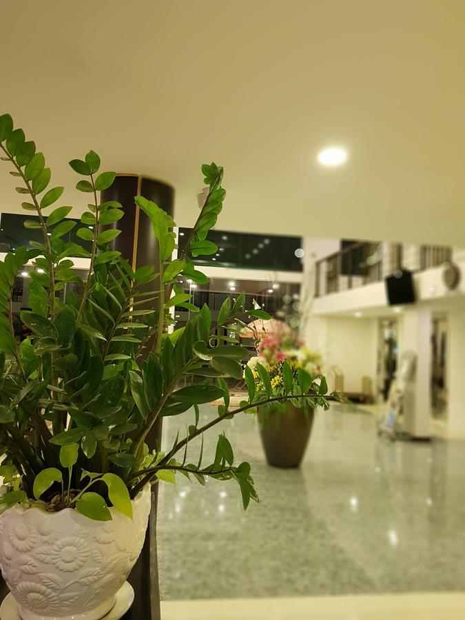 Golden Apple Hotel - Airport Phnom Penh Exterior photo